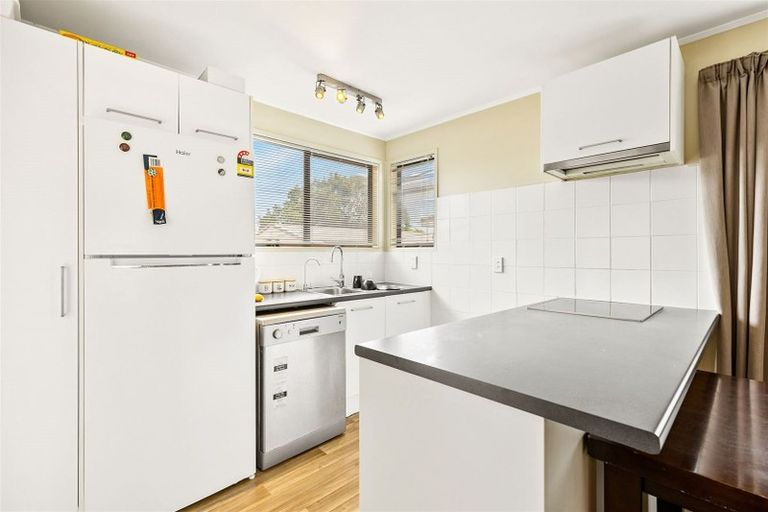 Photo of property in 337 Swanson Road, Ranui, Auckland, 0612