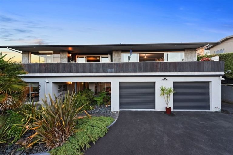 Photo of property in 37 Carey Street, Maeroa, Hamilton, 3200