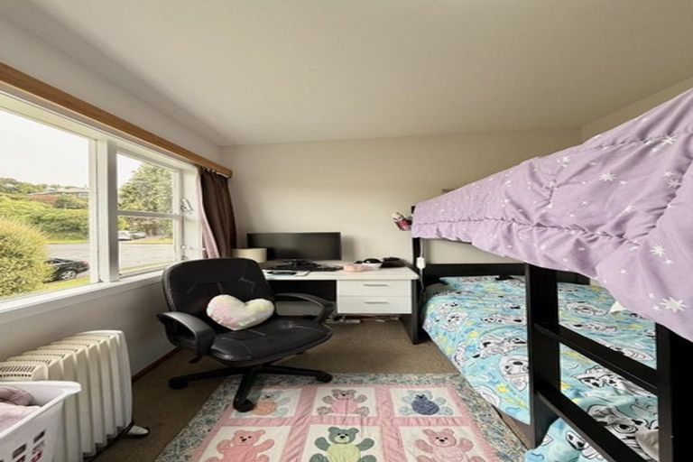 Photo of property in 9 Pekanga Road, Normandale, Lower Hutt, 5010