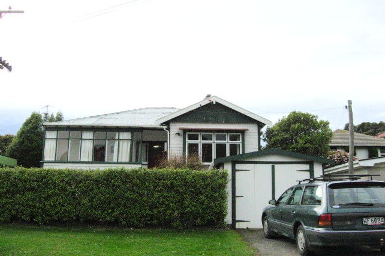 Photo of property in 1 Dickson Street, Macandrew Bay, Dunedin, 9014
