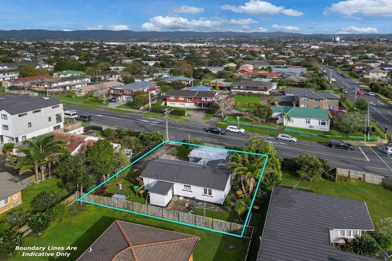 Photo of property in 117 Te Atatu Road, Te Atatu South, Auckland, 0610