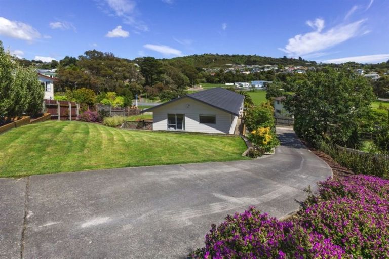 Photo of property in 8 Ensign Lane, Whitby, Porirua, 5024