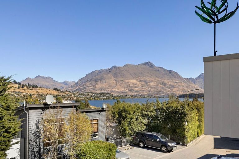 Photo of property in Greenstone Terraces, 13/716 Frankton Road, Queenstown, 9300