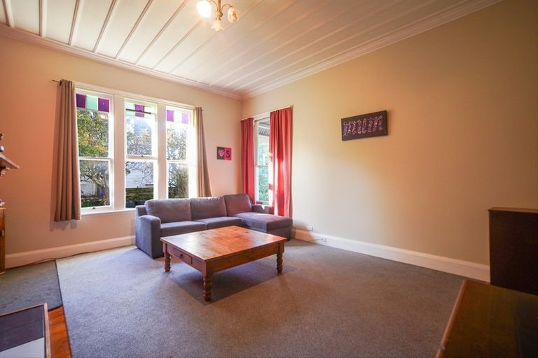 Photo of property in 54 Grey Street, Marton, 4710