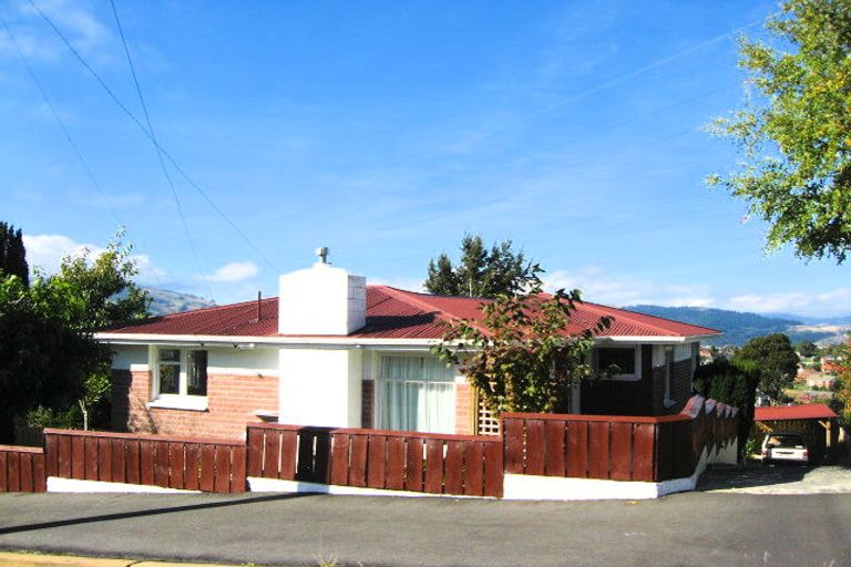 Photo of property in 94 Centennial Avenue, Helensburgh, Dunedin, 9010