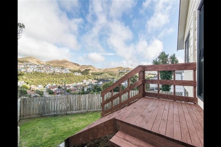 Photo of property in 6 Tatum Way, Johnsonville, Wellington, 6037