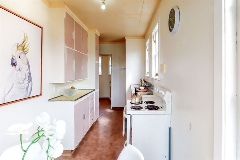 Photo of property in 15 Grierson Street, Naenae, Lower Hutt, 5011