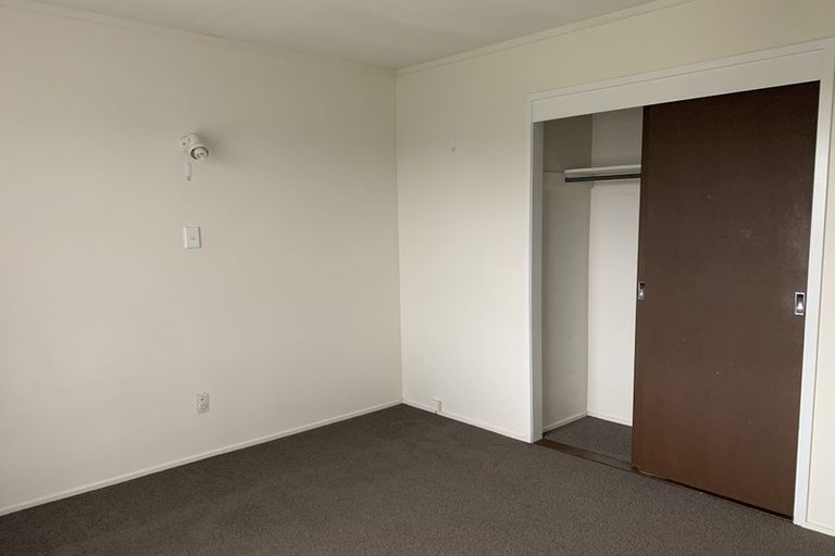 Photo of property in 1/6 Clunie Place, Highland Park, Auckland, 2010