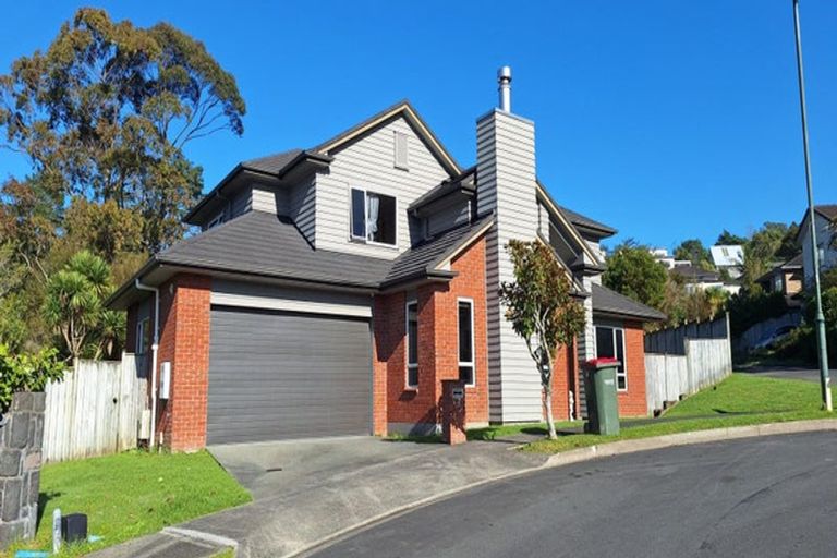 Photo of property in 38 Borneo Drive, Fairview Heights, Auckland, 0632