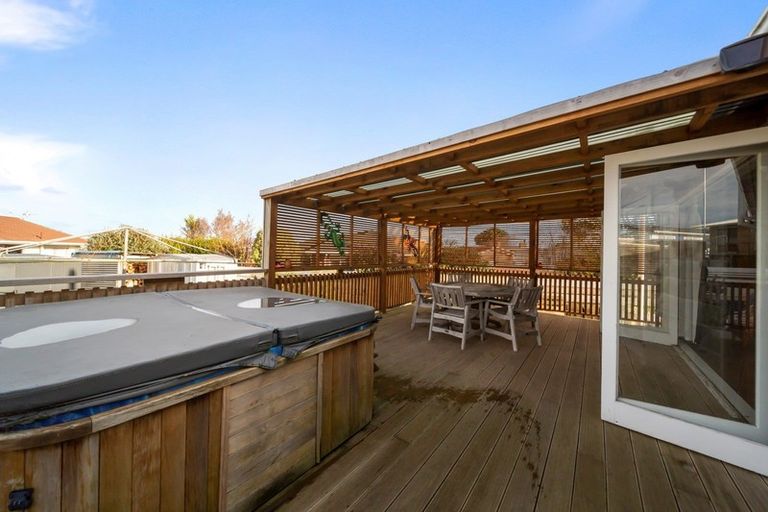 Photo of property in 107 Waihi Road, Hawera, 4610