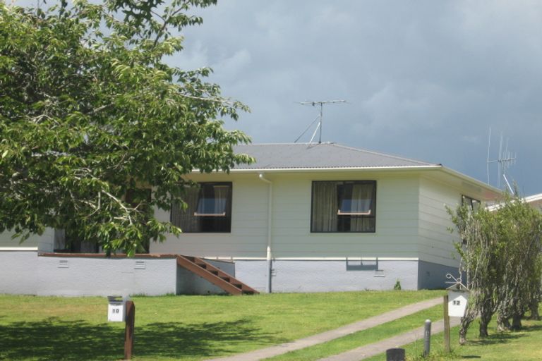 Photo of property in 10 Ben Keys Street, Te Puke, 3119