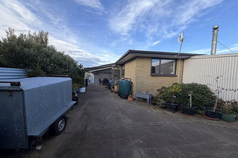 Photo of property in 102 Avon Road, Clifton, Invercargill, 9812