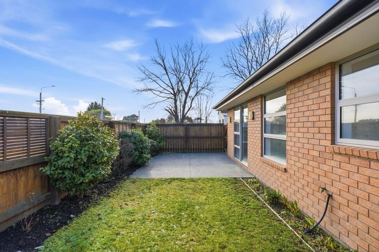 Photo of property in 1/286 Pages Road, Wainoni, Christchurch, 8061