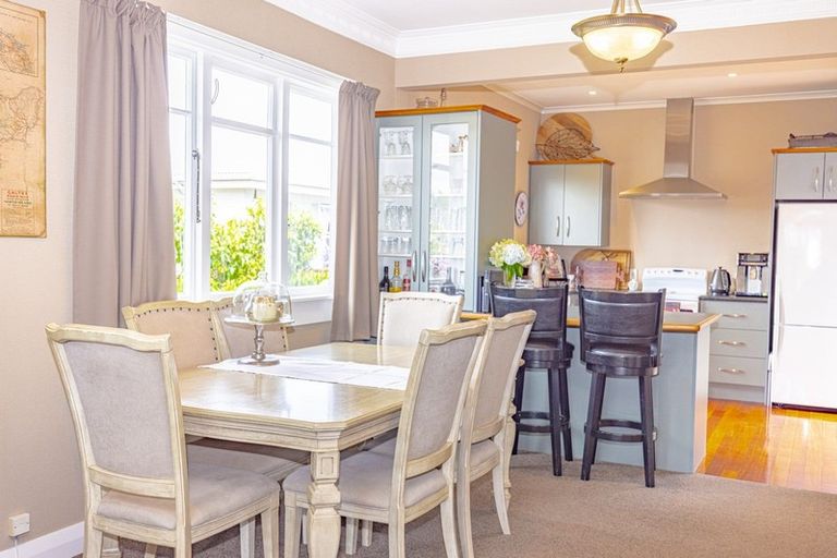 Photo of property in 16 Arthur Street, Pahiatua, 4910