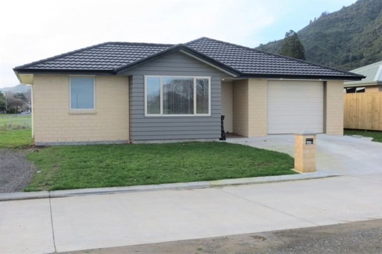 Photo of property in 11 George Street, Te Aroha, 3320
