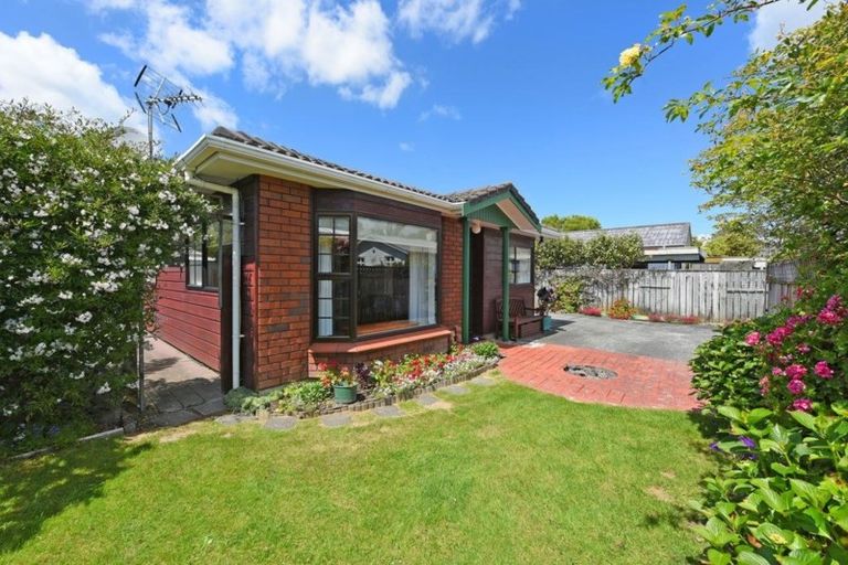 Photo of property in 53b Cambridge Terrace, Waiwhetu, Lower Hutt, 5010