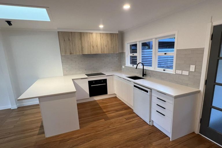 Photo of property in 3/4 Birchfield Road, Hauraki, Auckland, 0622