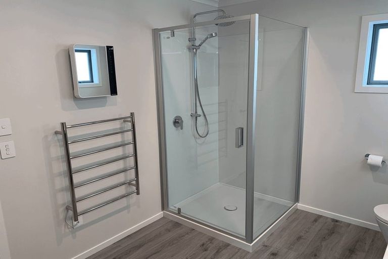 Photo of property in 4 Edenmore Terrace, Fitzherbert, Palmerston North, 4410