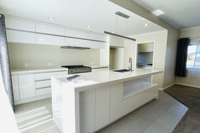 Photo of property in 54 Sirius Crescent, Rototuna North, Hamilton, 3210