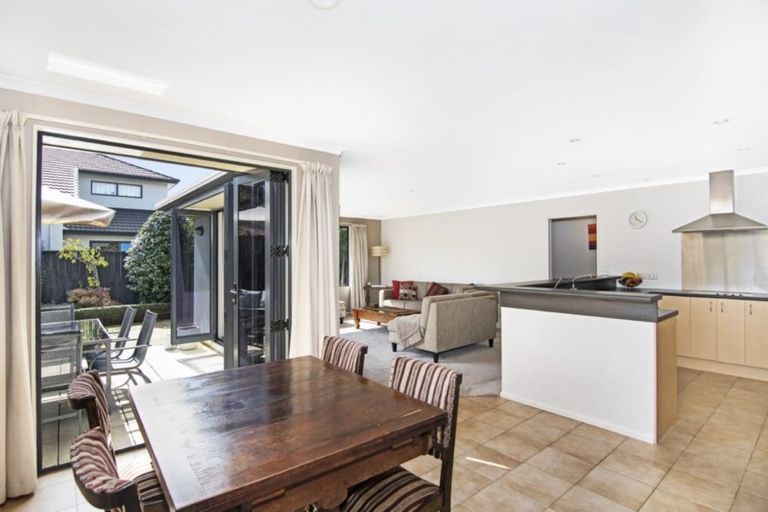 Photo of property in 18 Lobank Place, Richmond, 7020