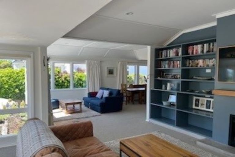 Photo of property in 50 Forres Street, Seatoun, Wellington, 6022