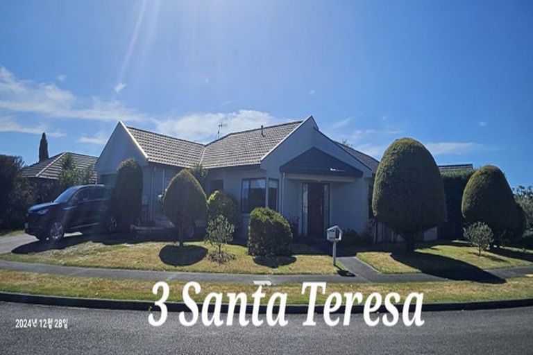 Photo of property in 3 Santa Teresa Court, Paraparaumu Beach, Paraparaumu, 5032