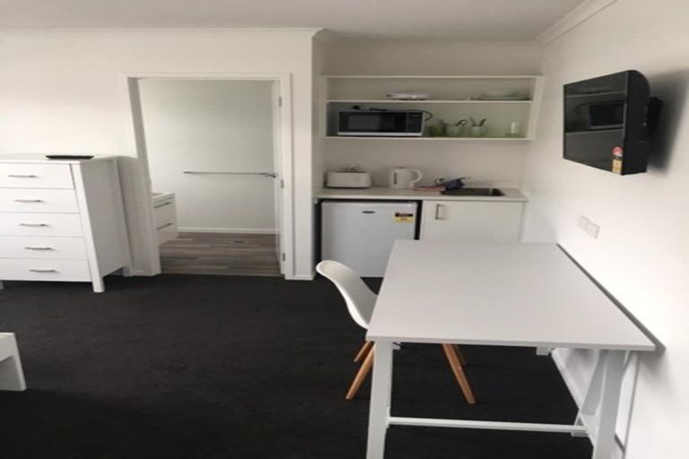 Photo of property in 2/16 Hogan Street, Hamilton East, Hamilton, 3216