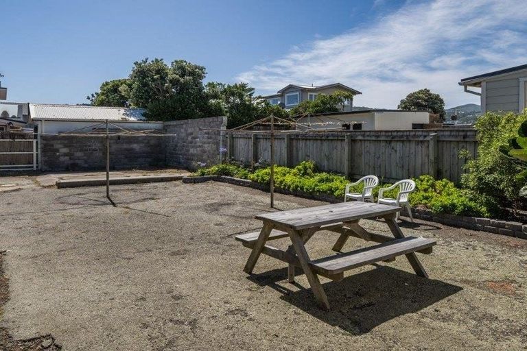 Photo of property in 1-4/193 The Esplanade, Petone, Lower Hutt, 5012