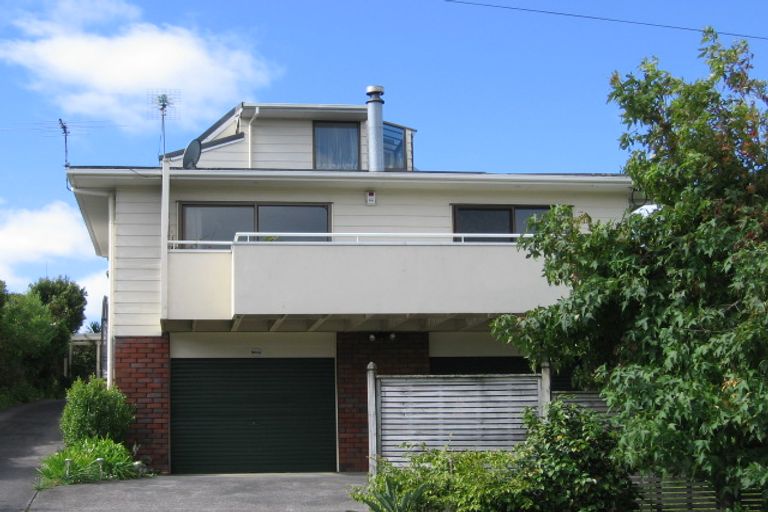 Photo of property in 59 Seaview Road, Castor Bay, Auckland, 0620