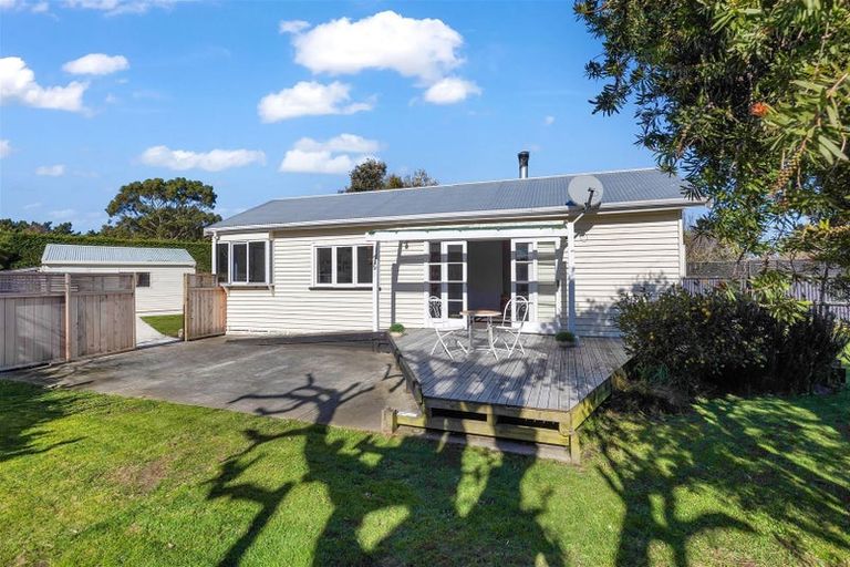 Photo of property in 18 Grierson Avenue, Amberley, 7481