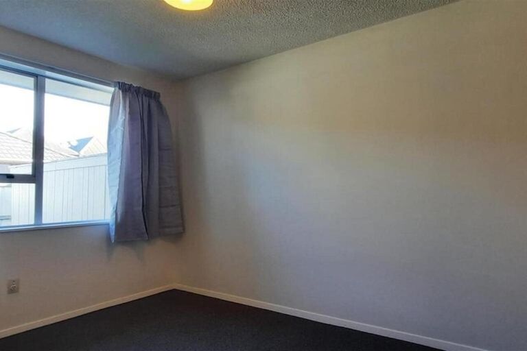 Photo of property in 1/73 Brockworth Place, Riccarton, Christchurch, 8011