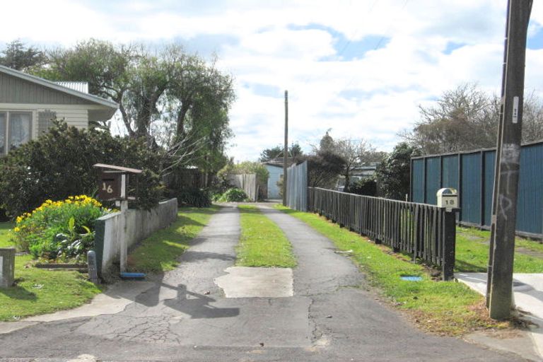Photo of property in 18 Sutton Crescent, Papakura, 2110