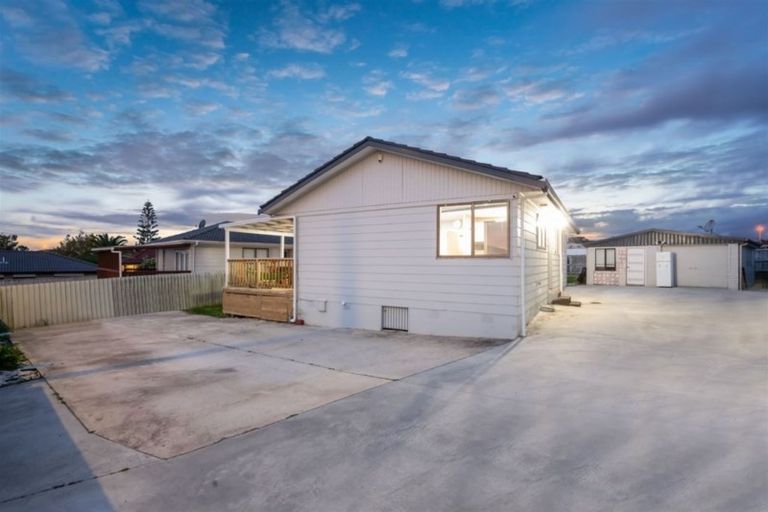 Photo of property in 6 Lema Place, Clover Park, Auckland, 2019