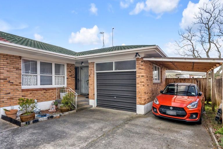 Photo of property in 2/90 Pakuranga Road, Pakuranga, Auckland, 2010