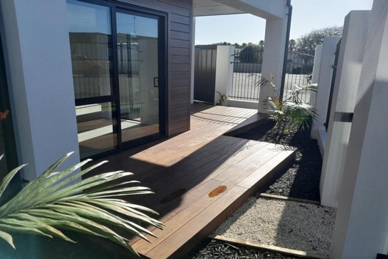 Photo of property in 4/10 Saint Stephens Avenue, Tuakau, 2121