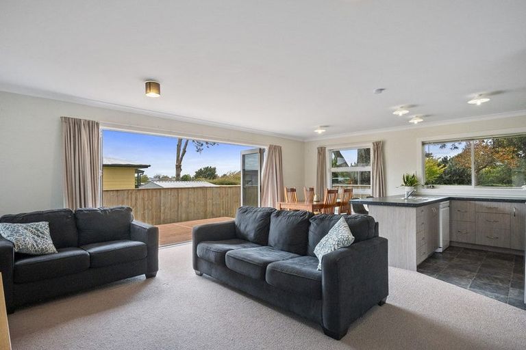 Photo of property in 3b Upham Terrace, Roslyn, Palmerston North, 4414