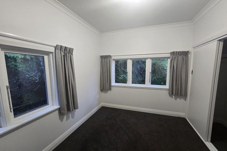 Photo of property in 21 Kotari Road, Days Bay, Lower Hutt, 5013