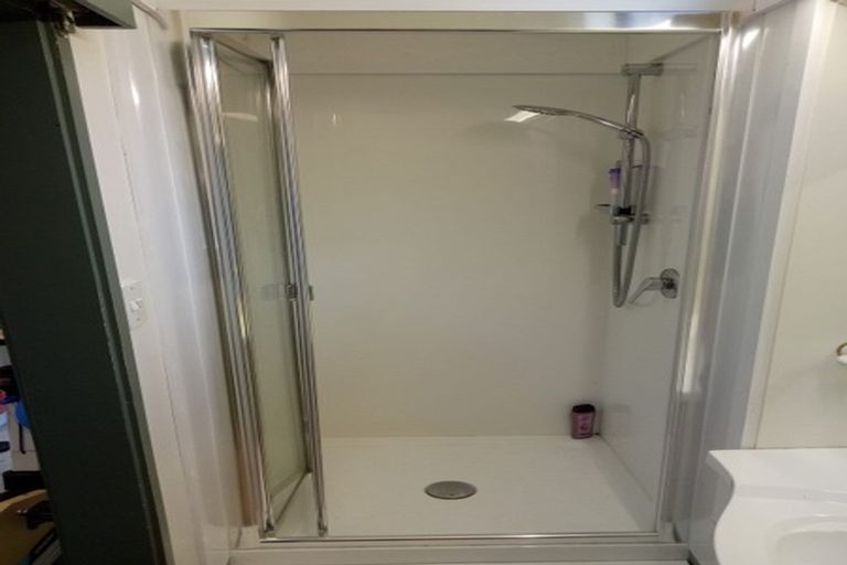 Photo of property in 22 Lastel Place, Shelly Park, Auckland, 2014