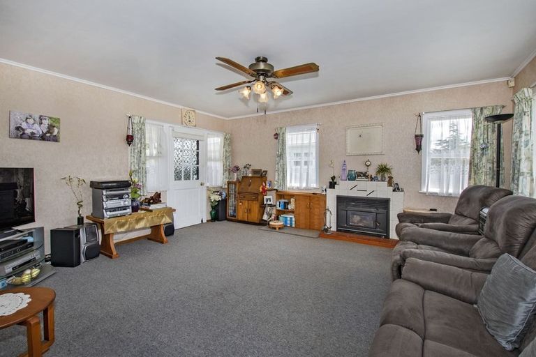 Photo of property in 15 Erin Street, Tikipunga, Whangarei, 0112