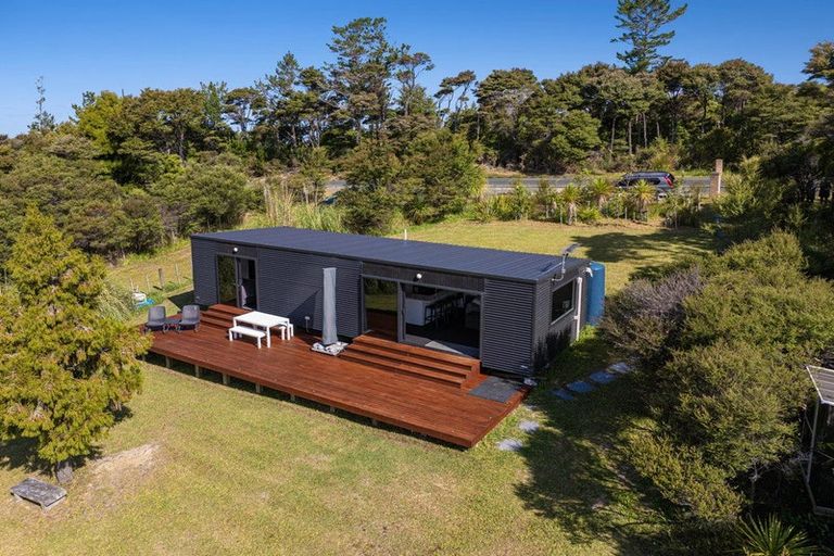 Photo of property in 102 West Road, Kaukapakapa, 0873