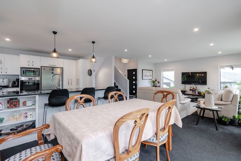 Photo of property in 125 Riverstone Drive, Riverstone Terraces, Upper Hutt, 5018