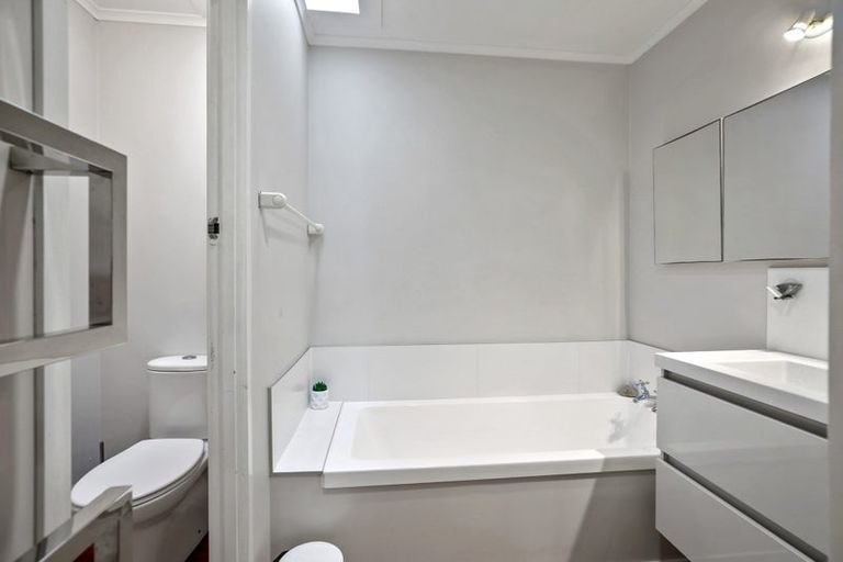 Photo of property in 15 Patui Avenue, Ngarimu Bay, Thames, 3575