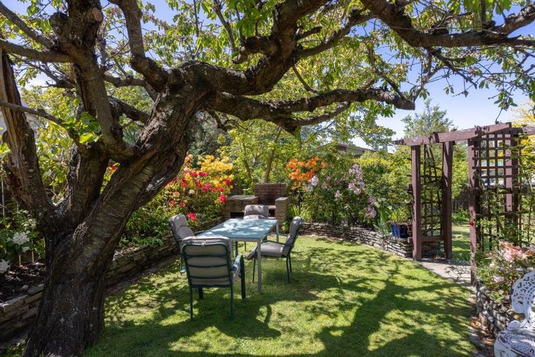 Photo of property in 34 Sargood Drive, Wanaka, 9305