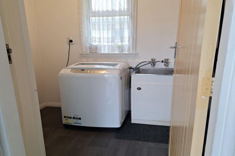 Photo of property in 32 Liverpool Street, Takaro, Palmerston North, 4412