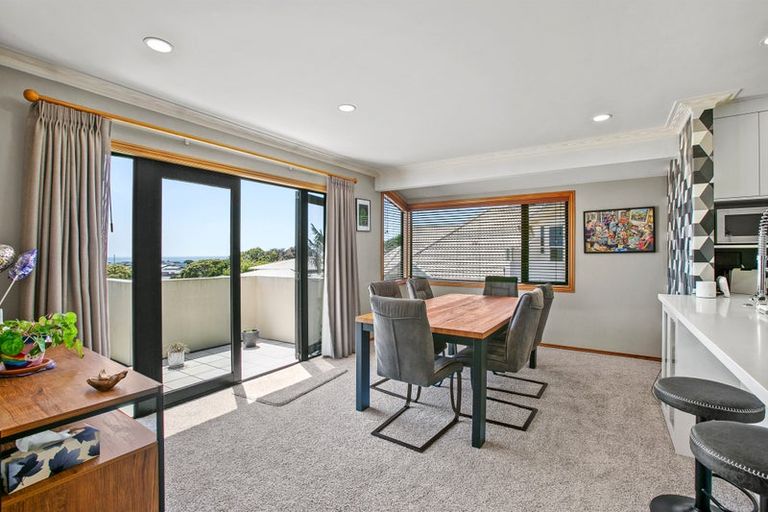 Photo of property in 85c Eliot Street, New Plymouth, 4310