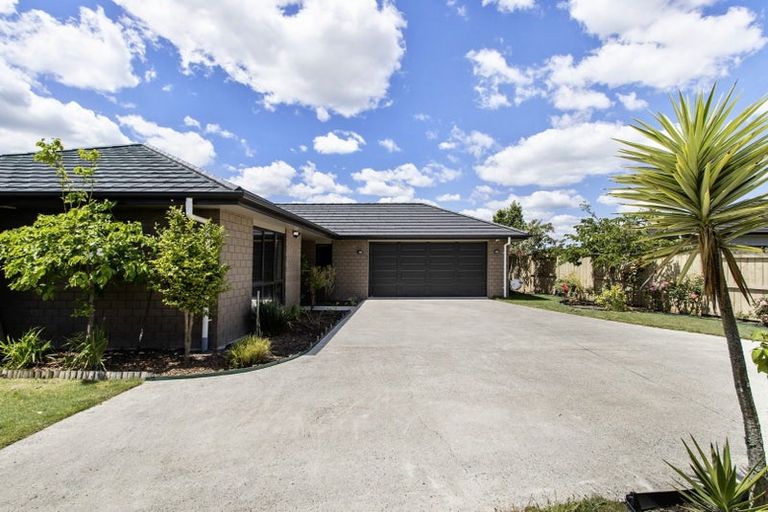 Photo of property in 10 Welwyn Place, Rototuna North, Hamilton, 3210