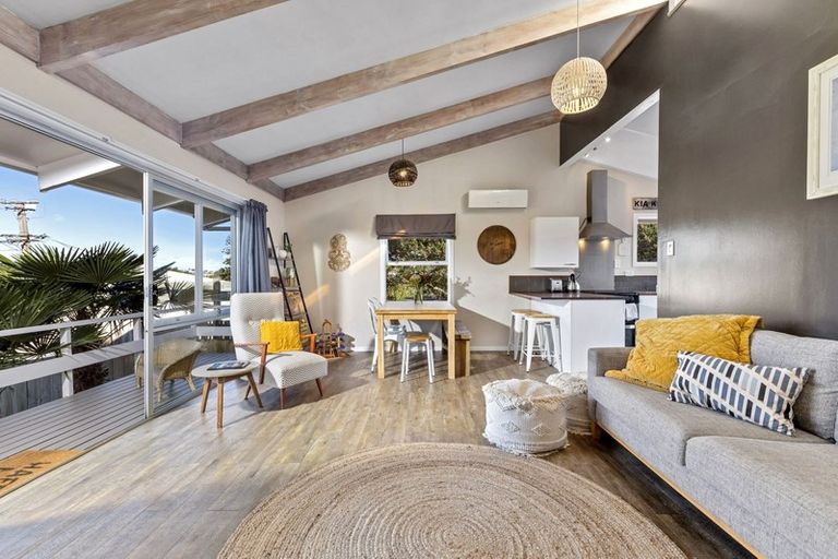 Photo of property in 6a Tiri Road, Manly, Whangaparaoa, 0930