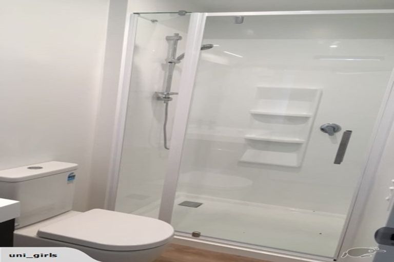 Photo of property in 13 Pennycook Place, Lake Hawea, 9382