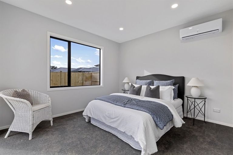 Photo of property in 51 Vinistra Road, Kumeu, 0810