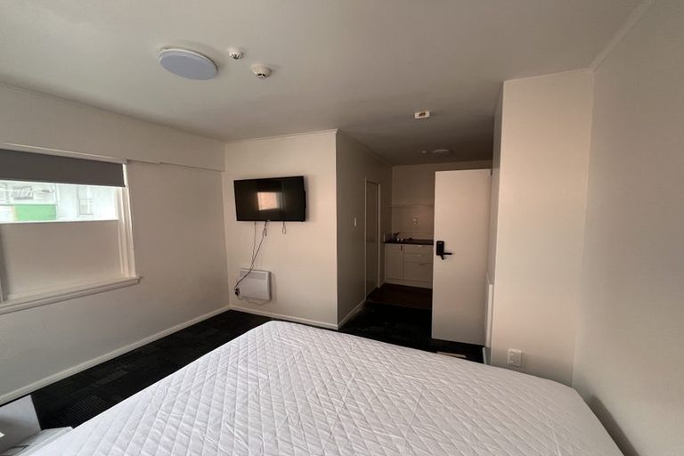 Photo of property in 31 Rugby Street, Mount Cook, Wellington, 6021